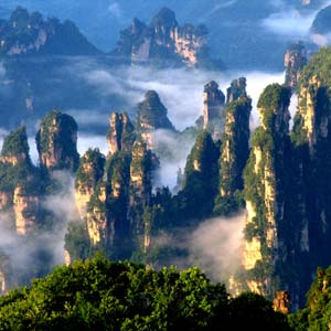 長沙往返A(chǔ)5線：張家界、黃龍洞、猛洞河漂流、鳳凰古城五日游